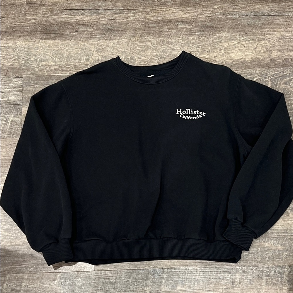 Hollister Men's Crewneck Black Sweater
